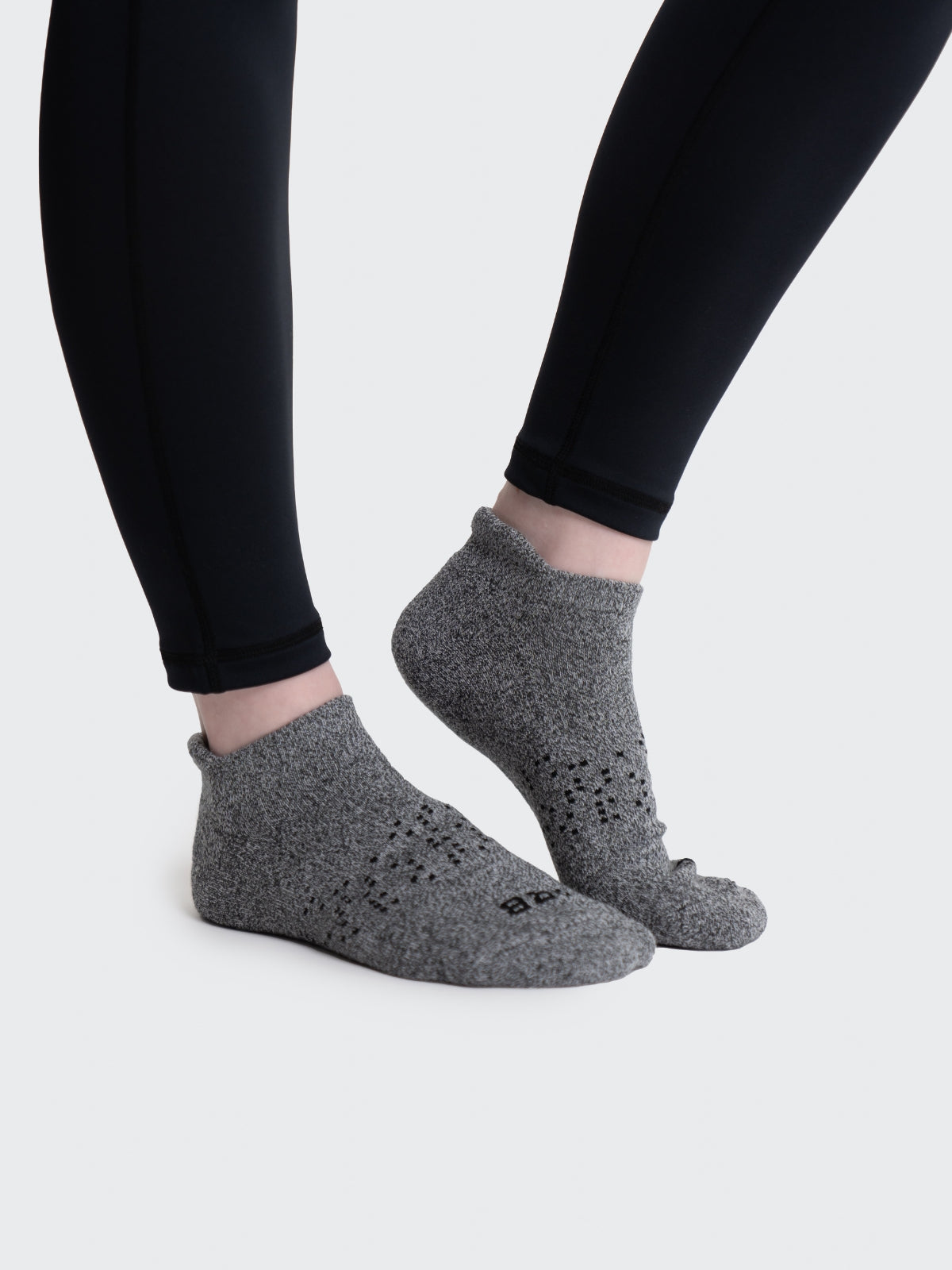 Two Blind Brothers - Gift Neutral Ankle Sock Bundle (4 Pairs) Charcoal