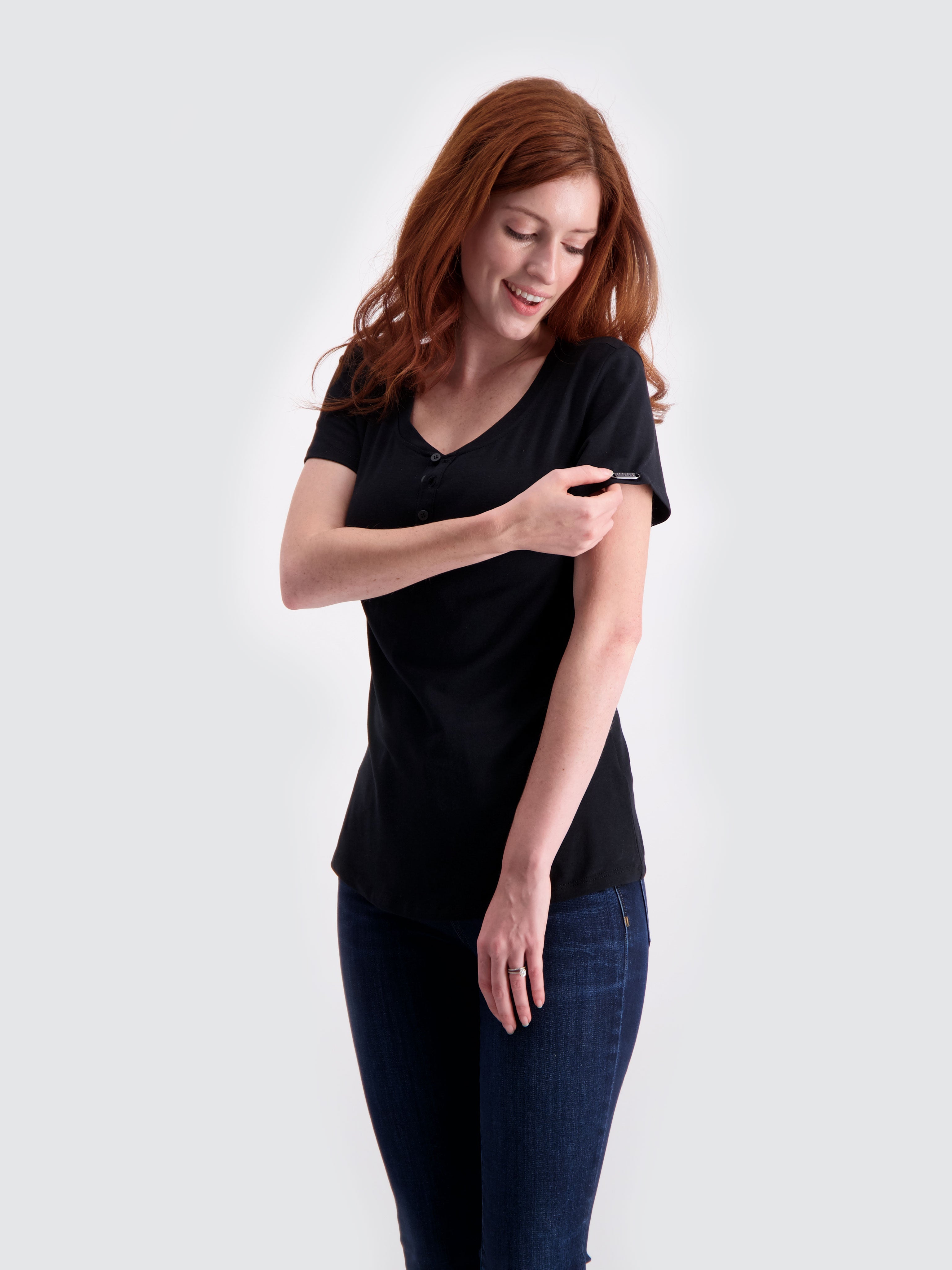 Two Blind Brothers - Womens Women's Short Sleeve Henley Black