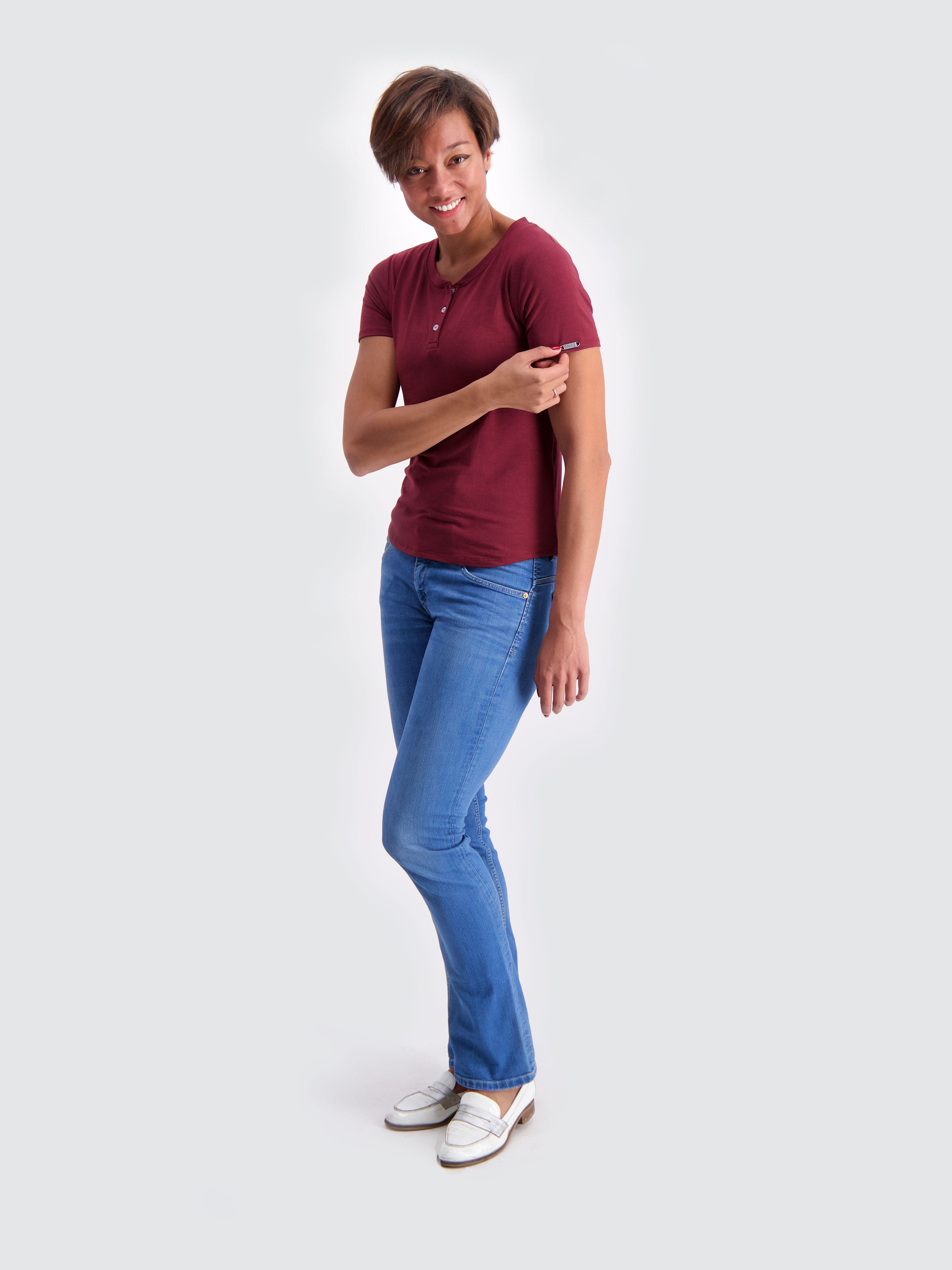 Two Blind Brothers - Womens Women's SS Henley Maroon