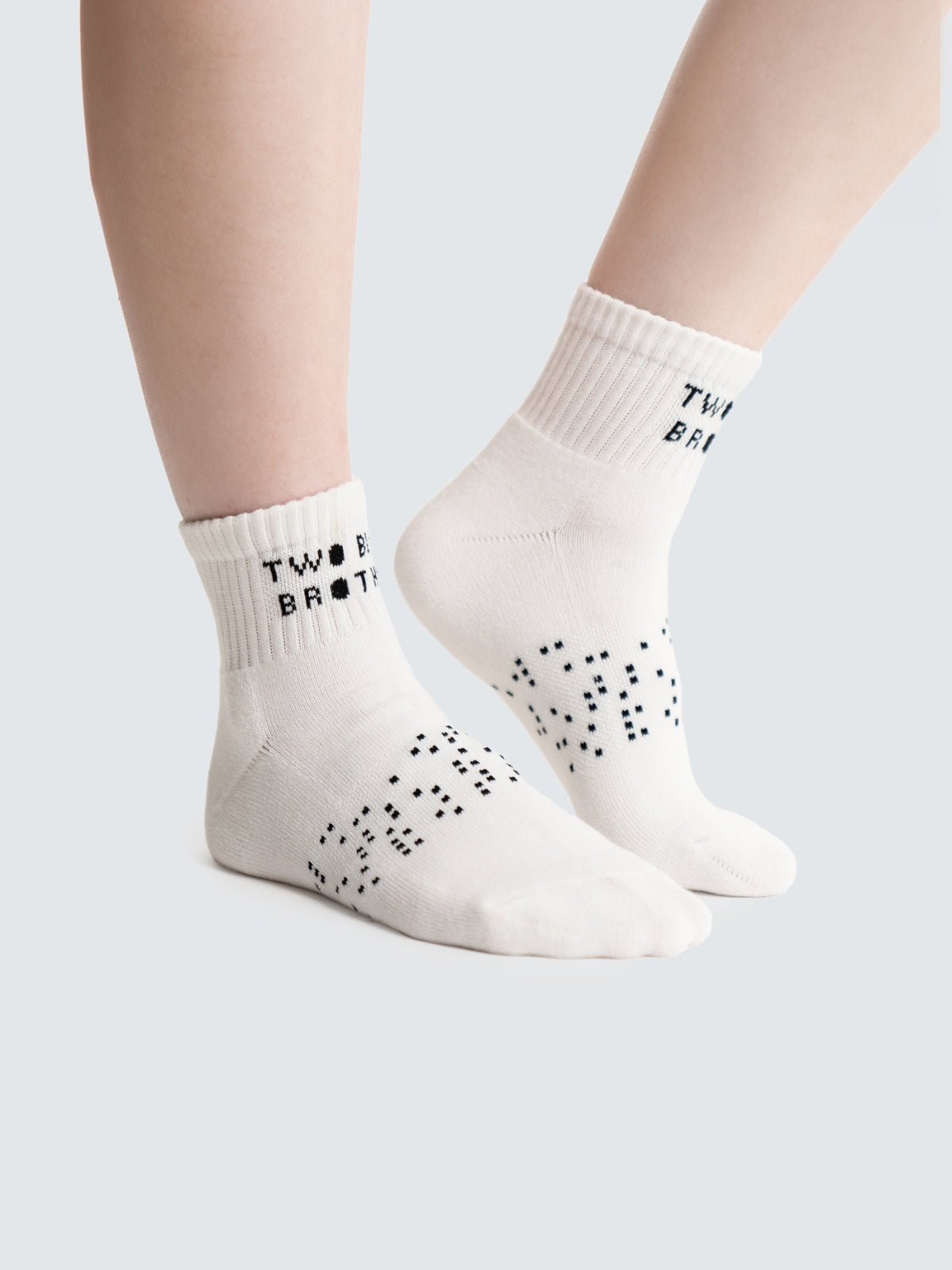Two Blind Brothers - Gift Coolmax Quarter Sock Black + White Bundle (2 Pairs) White